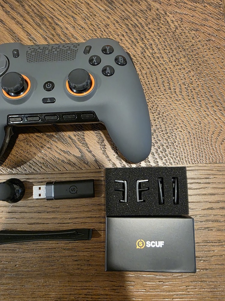 SCUF Controller Bundle with Thumbsticks, USB Dongle, Tool, Attachment Pieces