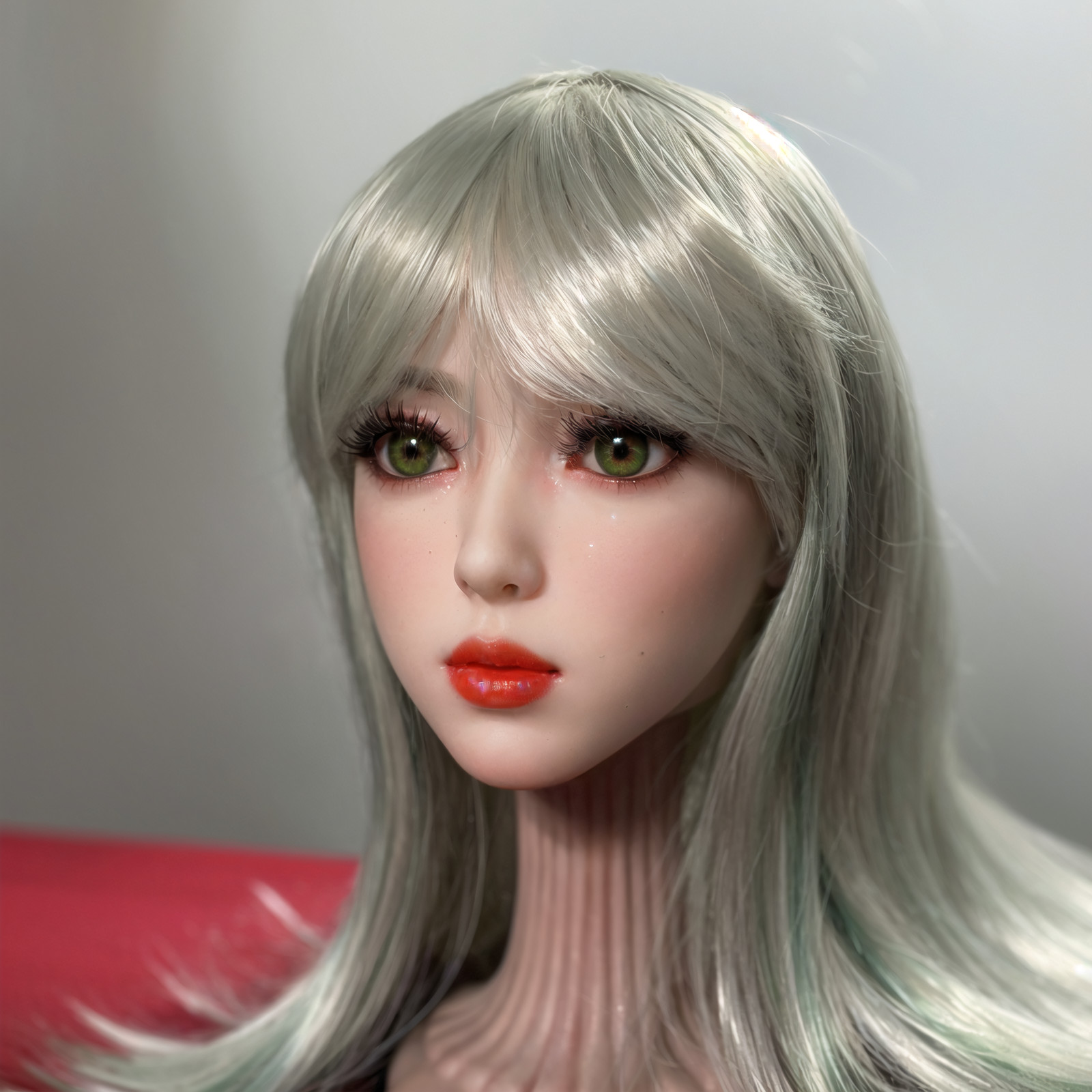 This exquisite TPE material head model is specially designed to meet high-end