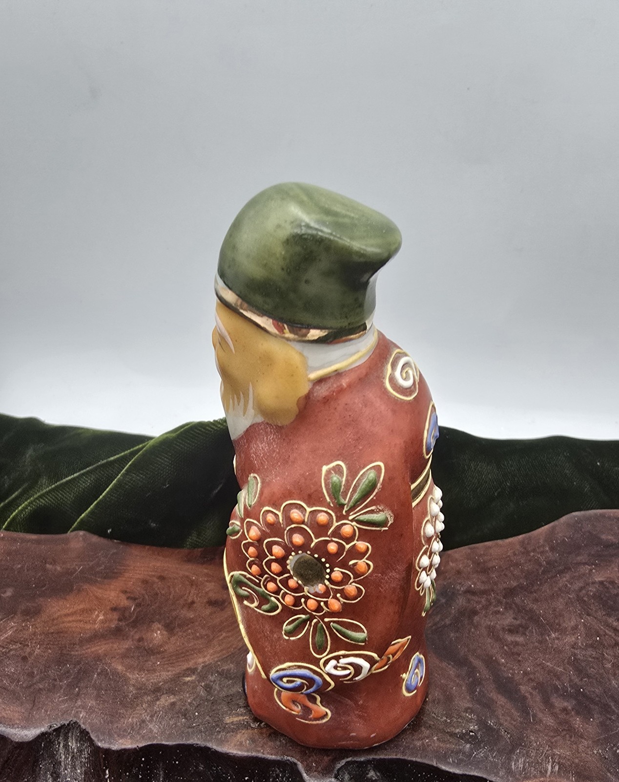 Vintage Japanese Kutani Moriage Lucky Longevity Asian Figurine 4 inches