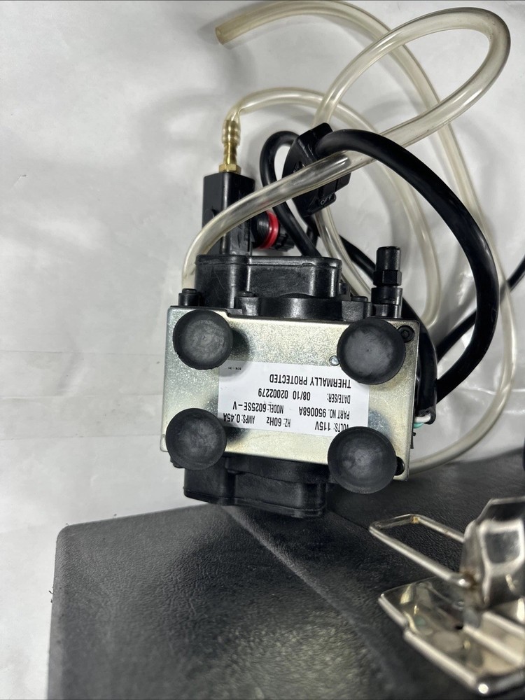 Thomas Linear Diaphragm Compressor/Vacuum Pump