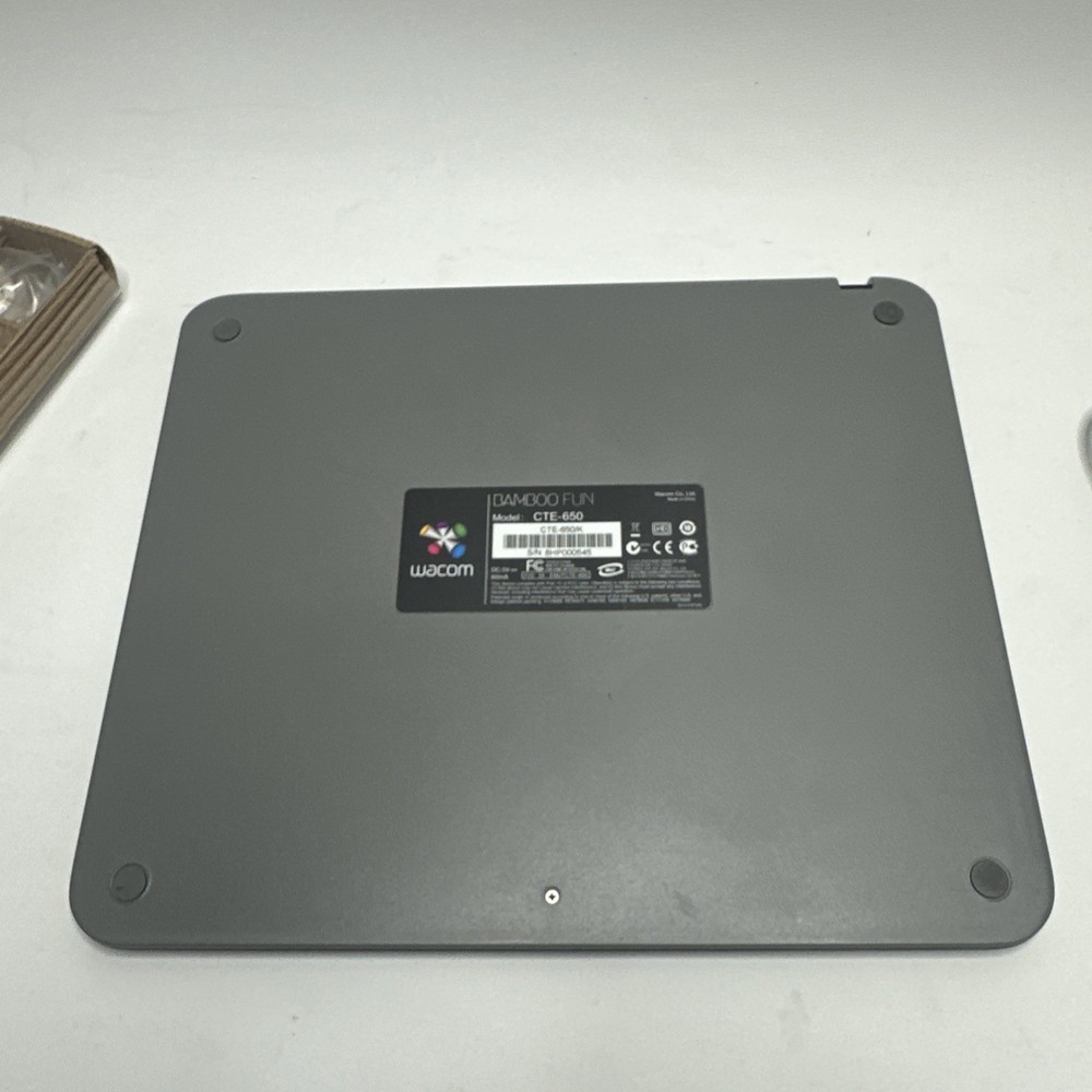 Wacom Bamboo Fun CTE-650 Graphics Tablet w/ Pen & USB