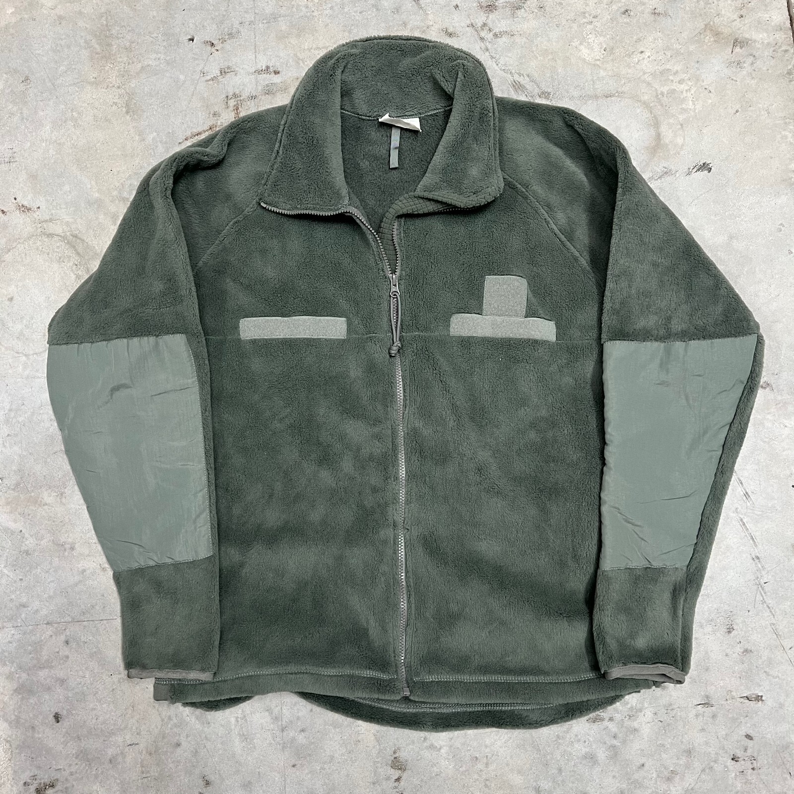 Large Regular US Army Foliage Green ACU Fleece Left Breast Reverse Patch