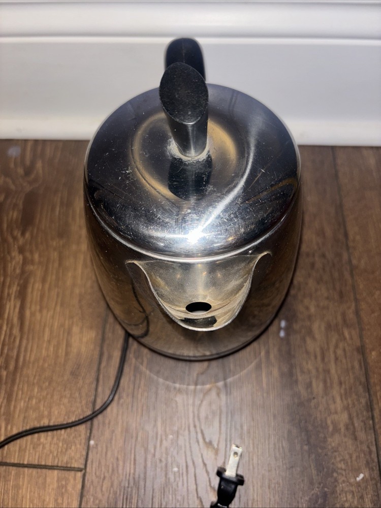 VTG FARBERWARE Percolator Superfast COFFEE pot 2-4 c Electric Model 134