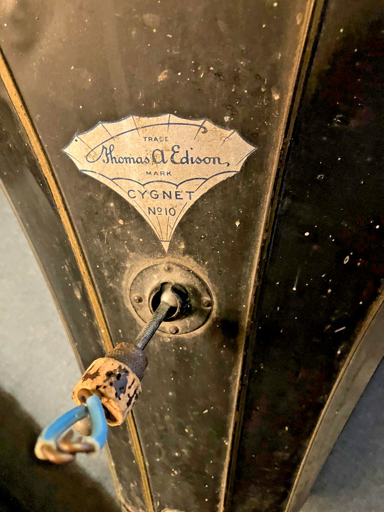 EDISON CYLINDER PHONOGRAPH CYGNET HORN BELL SECTION