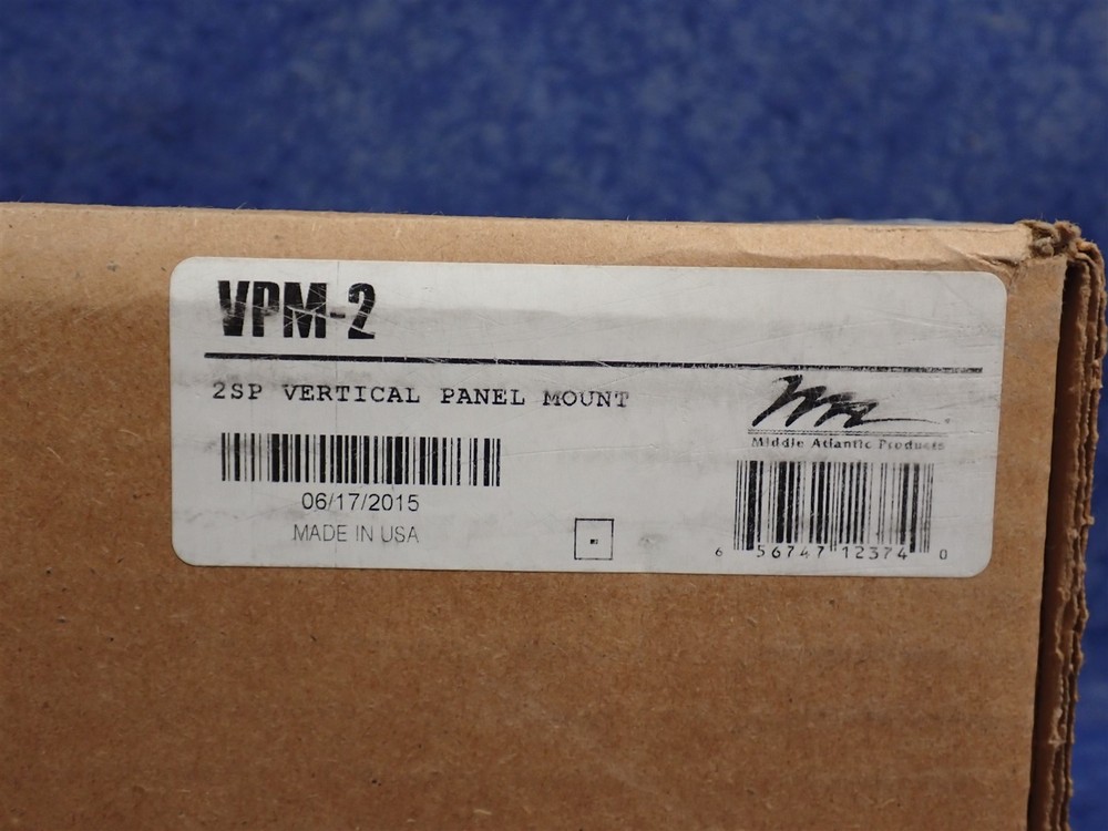 NEW Middle Atlantic VPM-2 2RU Vertical Panel Mount Rack (H30)