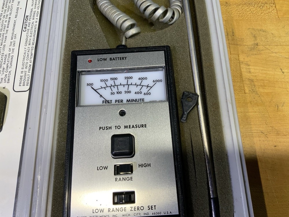 Dwyer 470-1 Thermal Anemometer W/ Probe, CASE