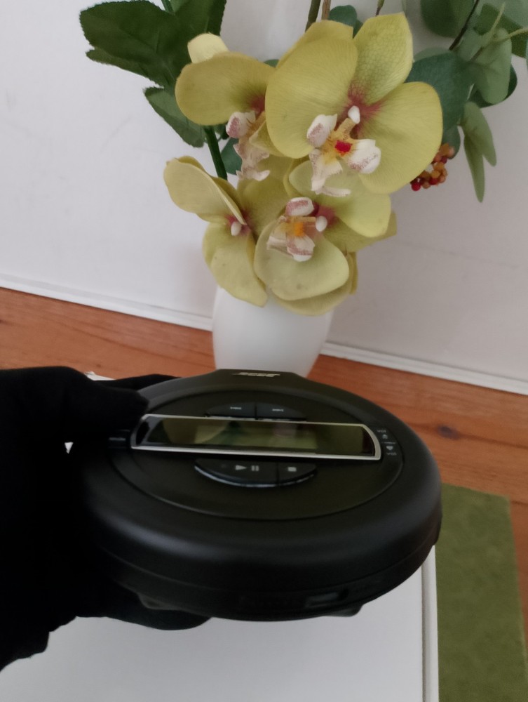 Bose PM-1 Portable CD Player Personal Discman Anti-Skip. Tested Working