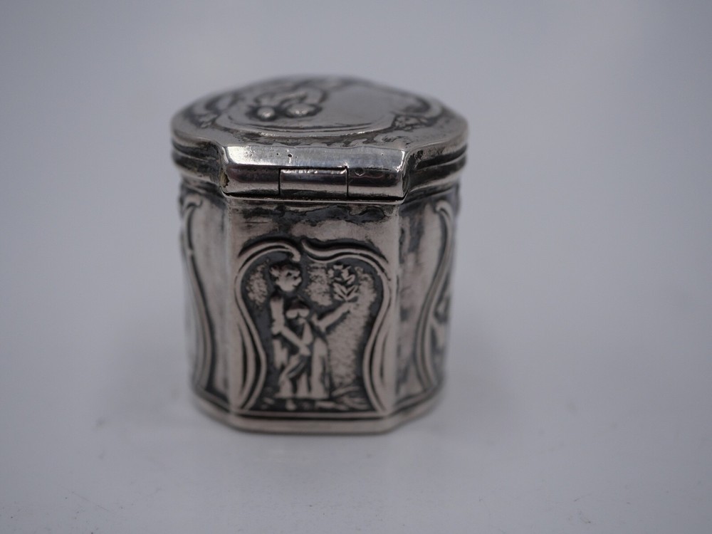 SOLID SILVER PILL BOX COUNTRY_BAS DUTCH SILVER EPOCH 18 EME