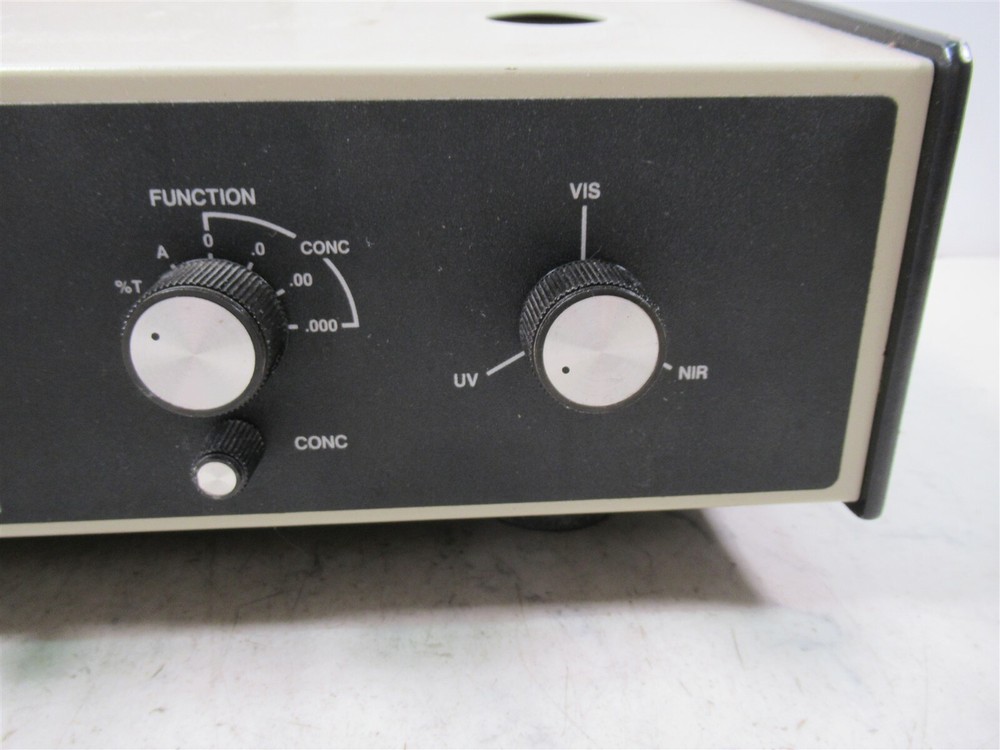 Bacharach Coleman Model 35 Spectrophotometer Benchtop Laboratory Device