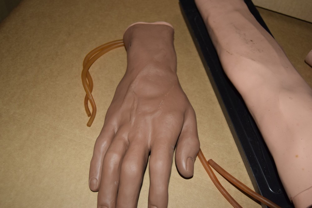 Phlebotomy / Venipuncture Practice Training Arm Hand Model Nurses Techs EMT's