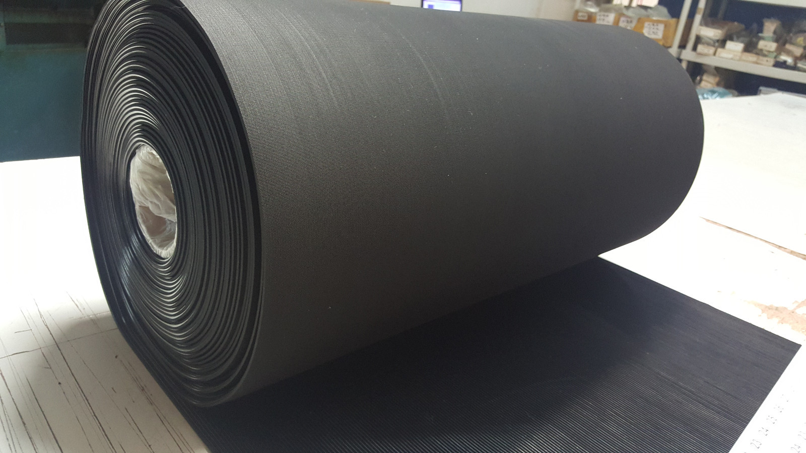 RIB RUBBER MATTING BLACK ROLL 24" WIDE X 12 FT LONG FREE SHIPPING