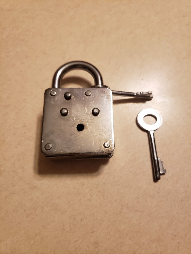 Commander Trick Puzzle Lock Fee Shipping