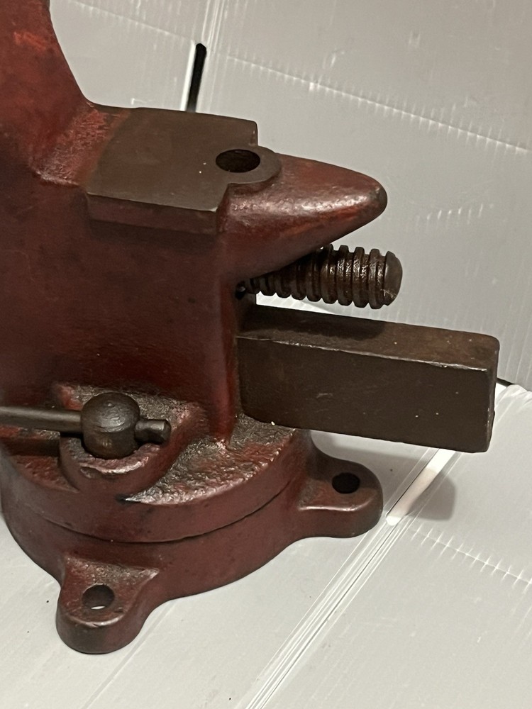Vintage Dunlap Swivel Base Work Bench Vise Model 5196