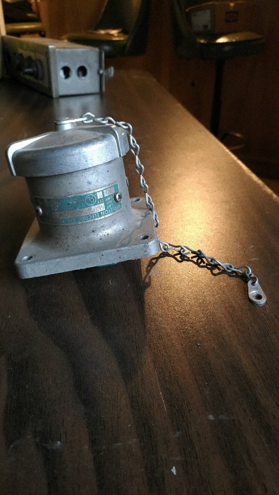 Appleton Electric Co. Receptacle ACRE3923 30A 3-pole