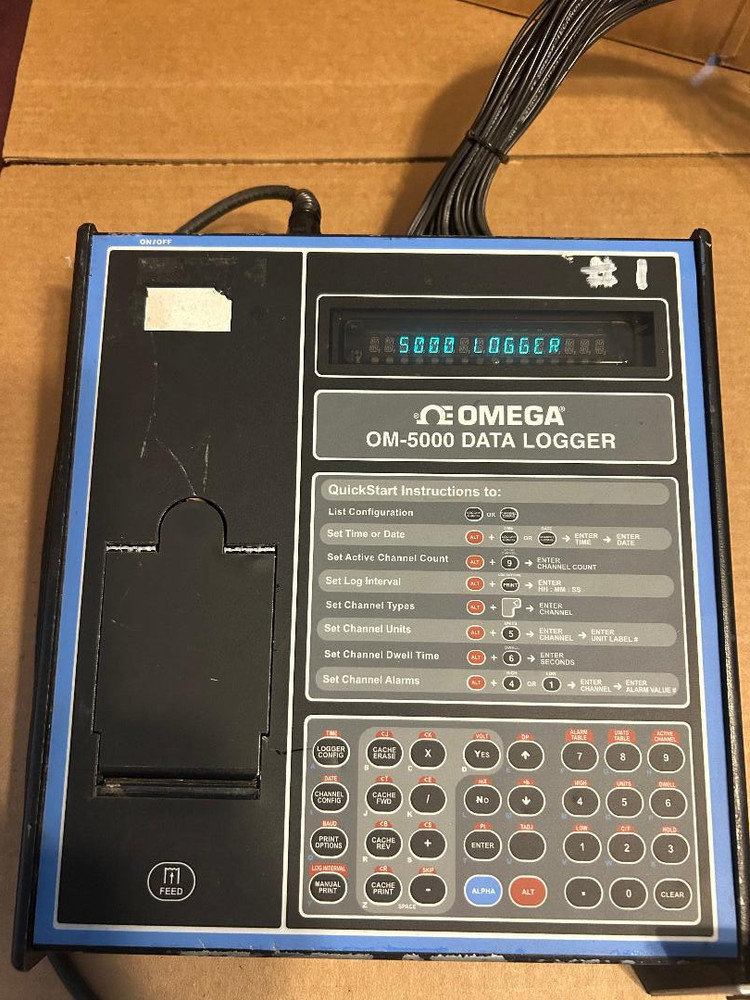 Omega OM-5000 Data Logger