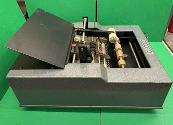 Advent 200 Plain Paper Label Applicator 110V