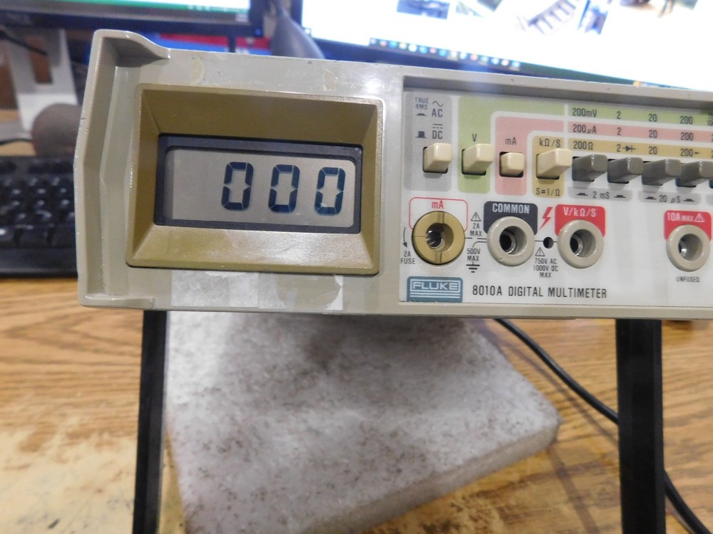 Fluke Model 8010A Digital Multimeter