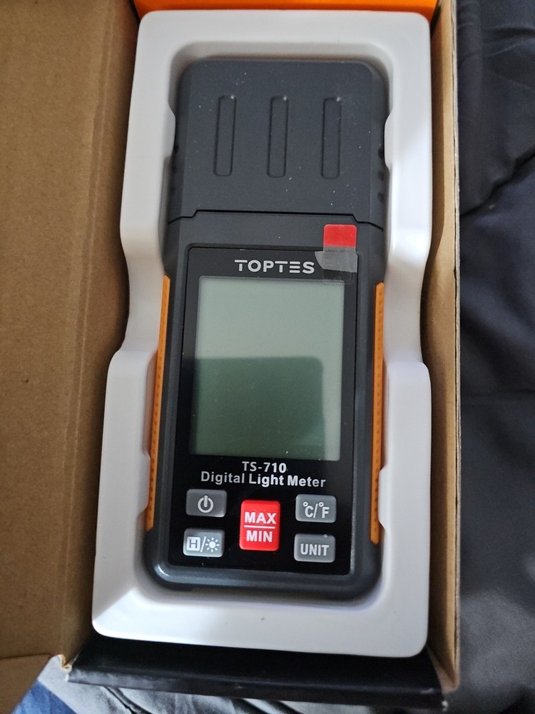 TopTes Meter TS-710 Digital Light Meter with 180 Degree Rotating Sensor New