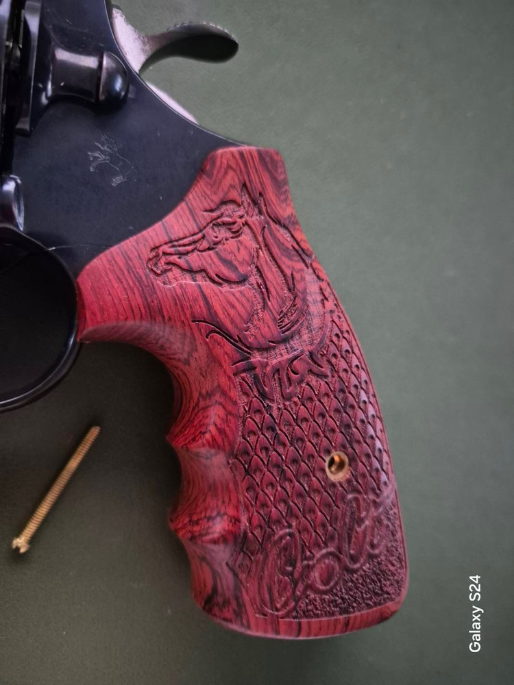 Colt Python grips Old or New E/I frame,Python re-designed 2020,Handmade Thailand