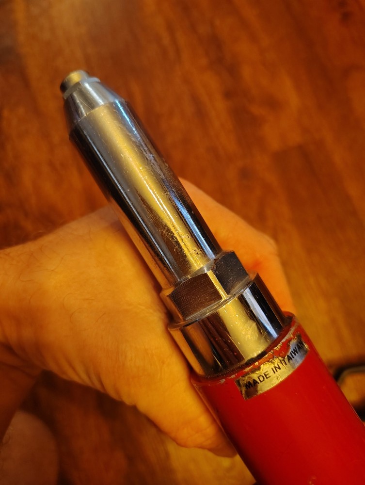 Pneumatic Air-Hydraulic Riveter