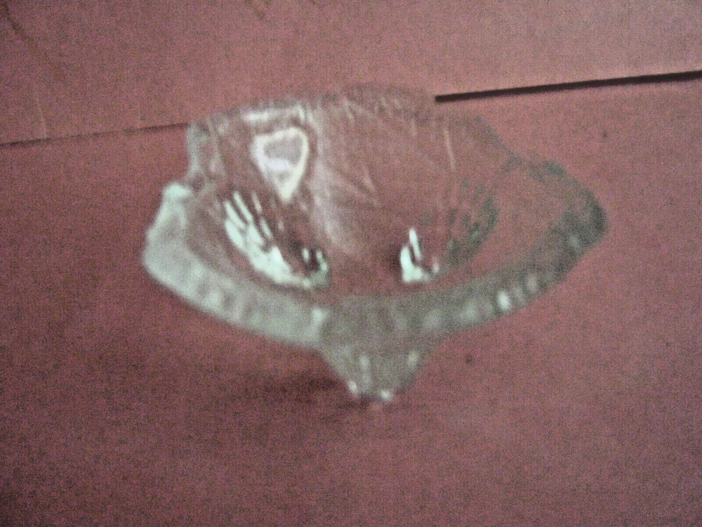 CLEAR LEAF SHAPED CRYSTAL FOOTED OPEN SALT CELLAR