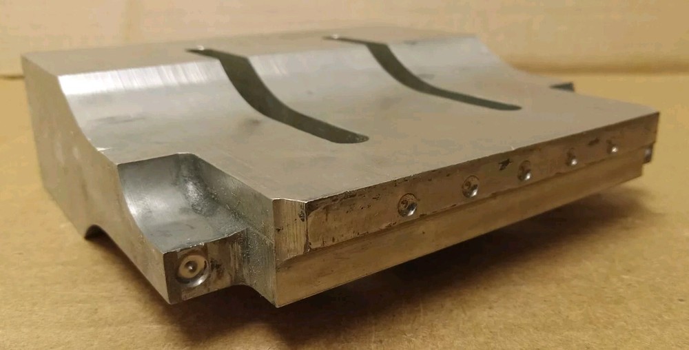 Stepped Rectangular Branson Ultrasonic Sonic Welder Titanium Horn 20 Khz