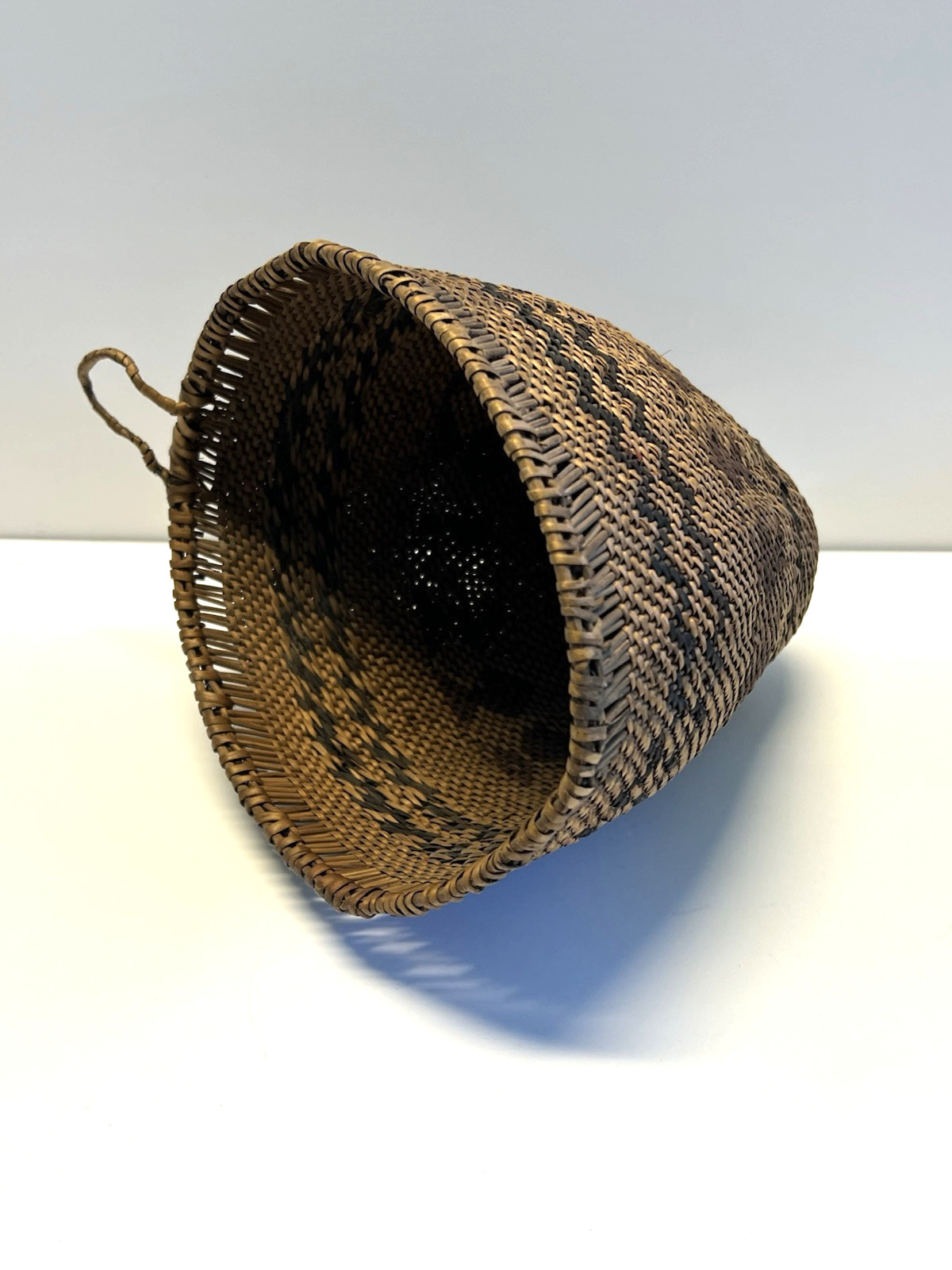 Antique Native American Indian Burden Basket; Late 1890's- 1900s; Lot # F10