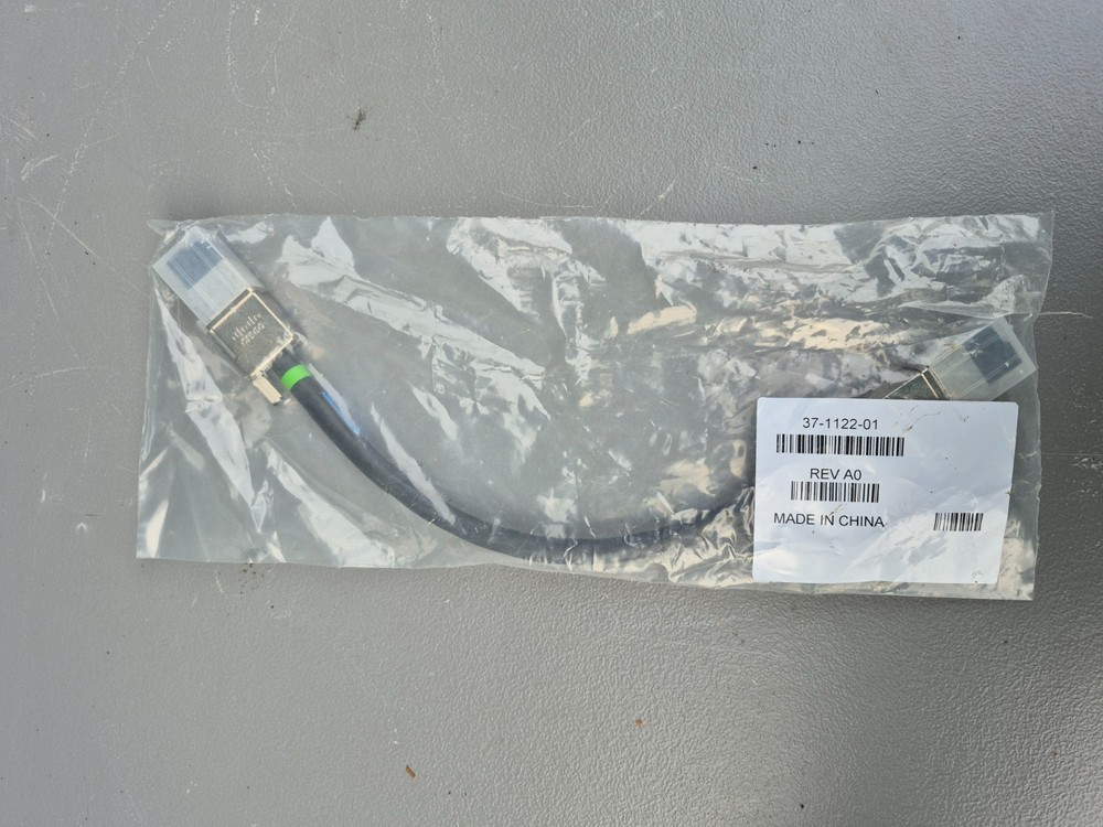 NEW Cisco 37-1122-01 1 Ft Computer Power Stack Cable For Catalyst Switch Sealed
