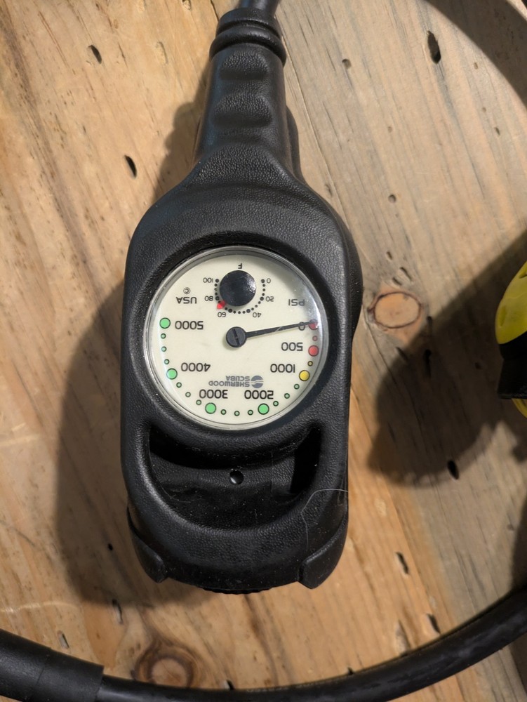 Scuba Diving Dacor Viper Regulators with Gauges UNTESTED