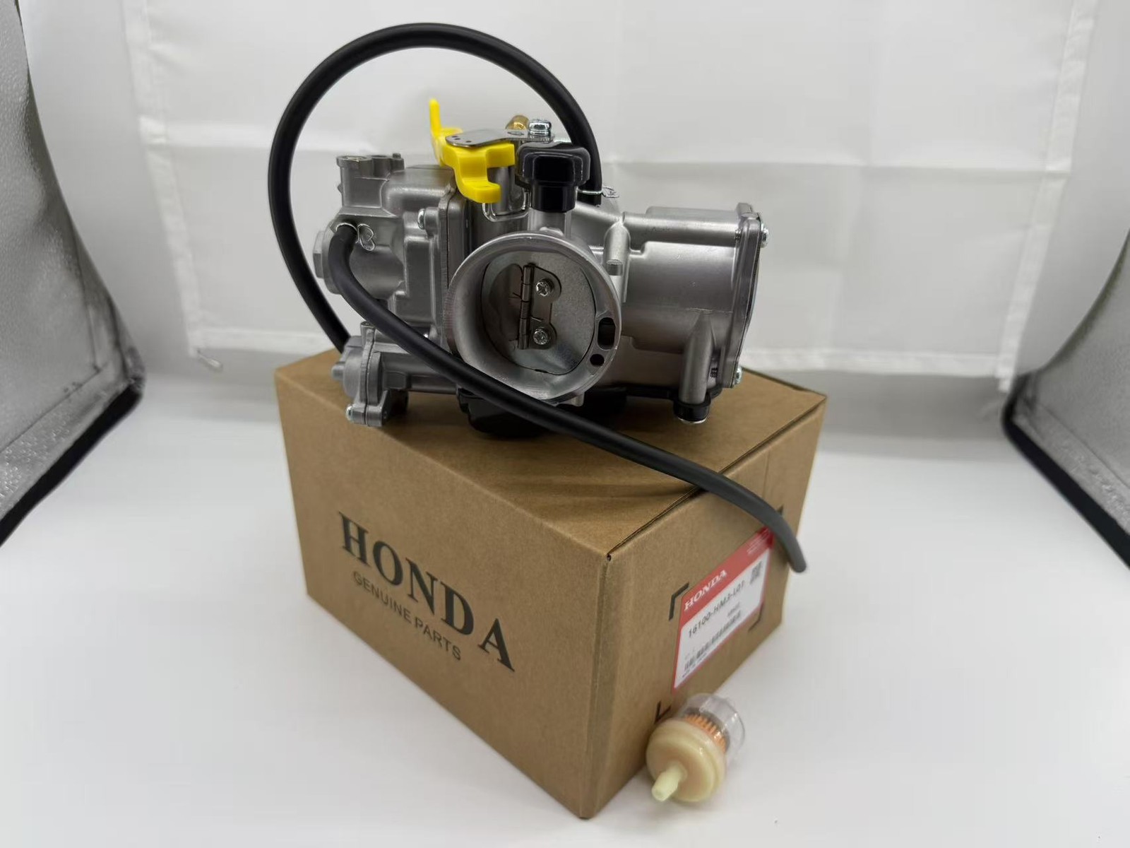 New Genuine Carburetor Fits 1993-2006 Honda Sportrax 300 TRX300EX 16100-HM3-L01