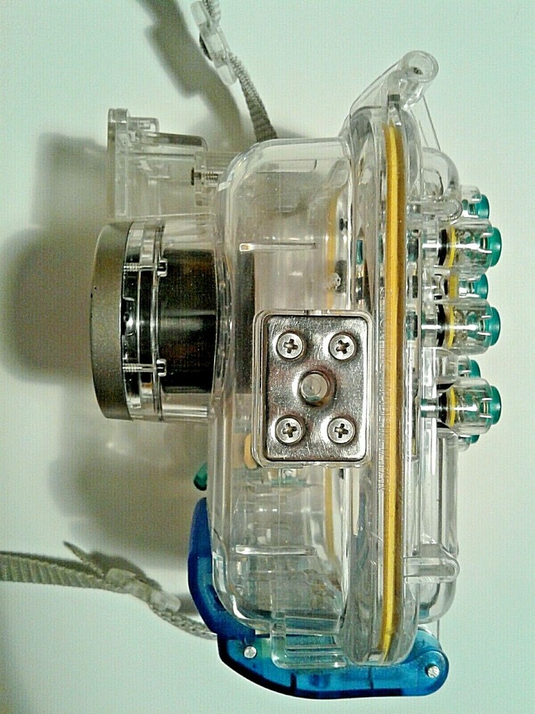Canon Waterproof Camera Case. WP-DC800. Great Condition