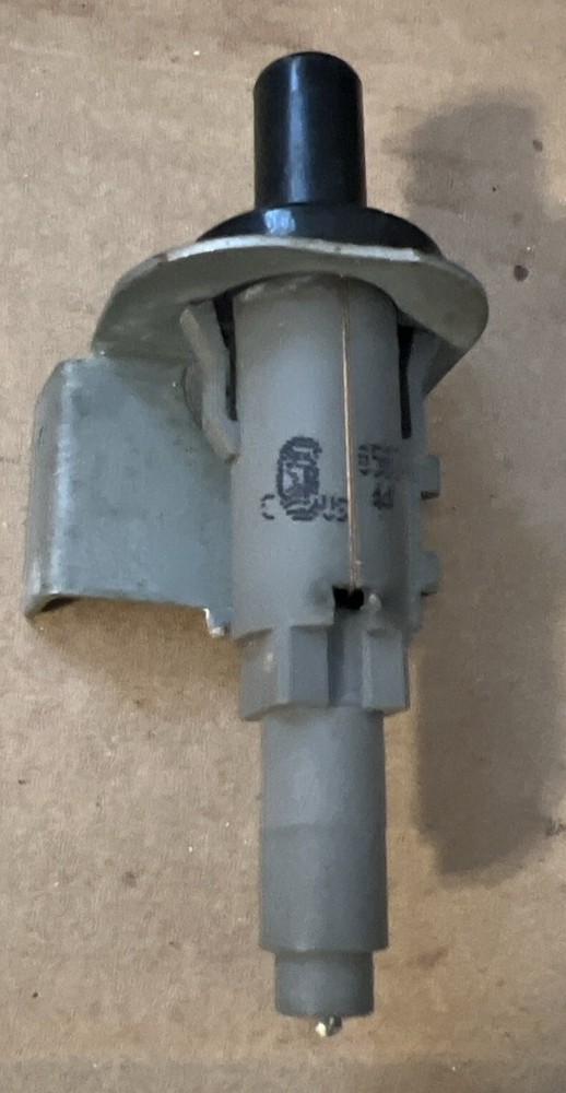 097159-01 Piezo Ignitor Snap In Style