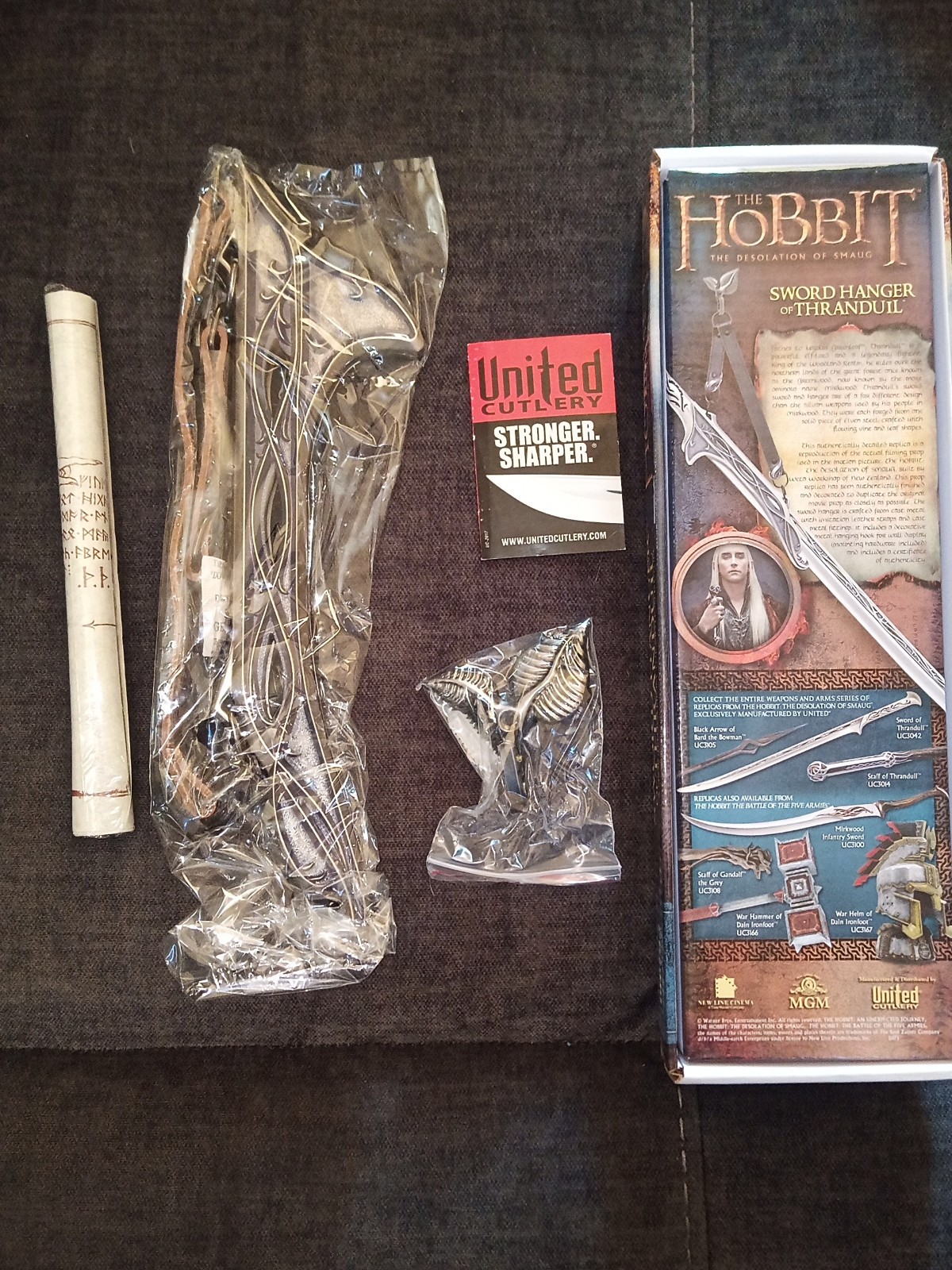 Hobbit Lord of the Rings United Cutlery Elven Sword Hanger of Thranduil (UC3168)