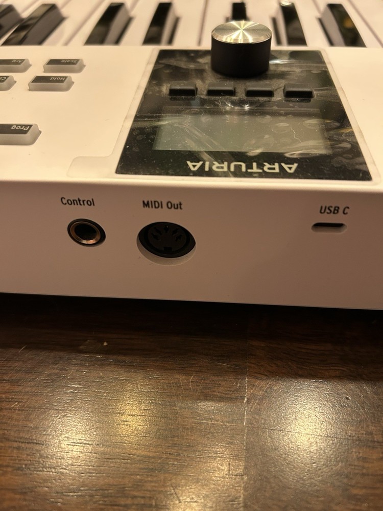 Arturia KeyLab Essentials 49 mk3 Midi Controller/Keyboard 49-Key