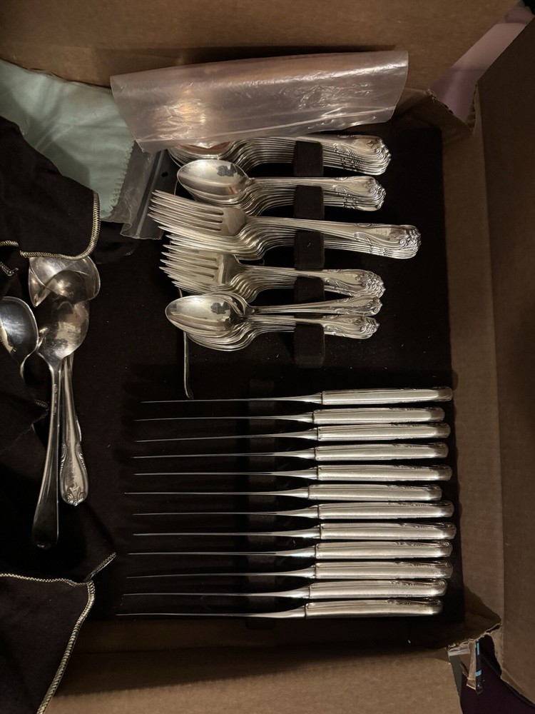 Silver Plated 24pc Flatware