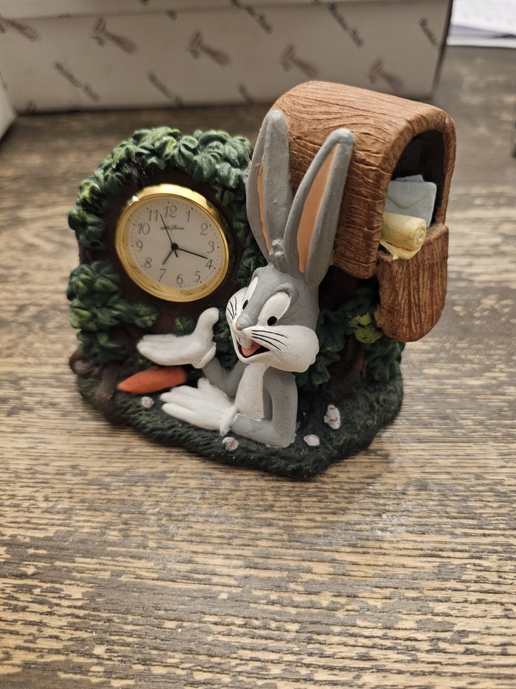 Seth Thomas Bugs Bunny Clock Sculpture Quartz - Needs Battery