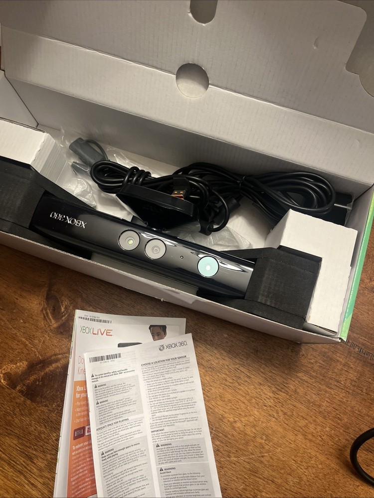 Official Microsoft Xbox 360 Kinect Sensor Bar In Box