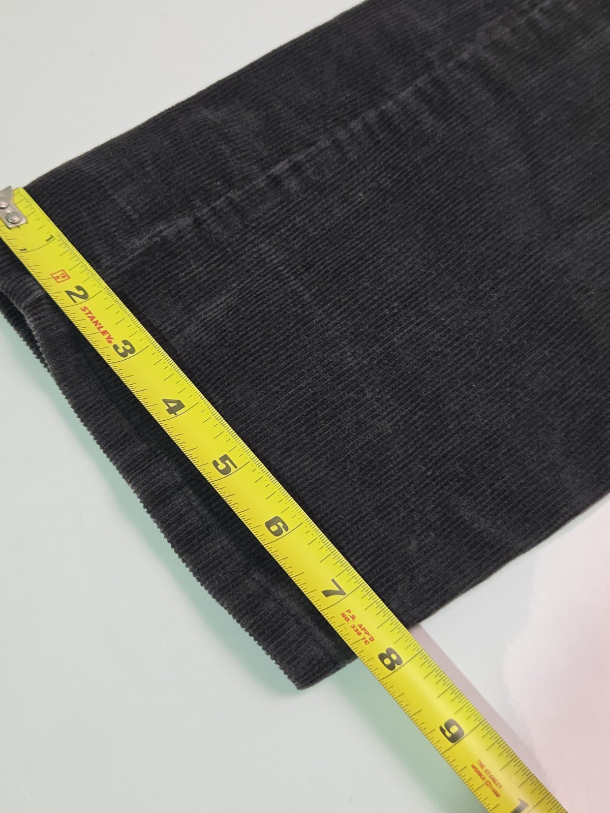 1980s Vtg Levis 519 Straight Taper 31x34 Black Corduroy Pants Talon Zip USA