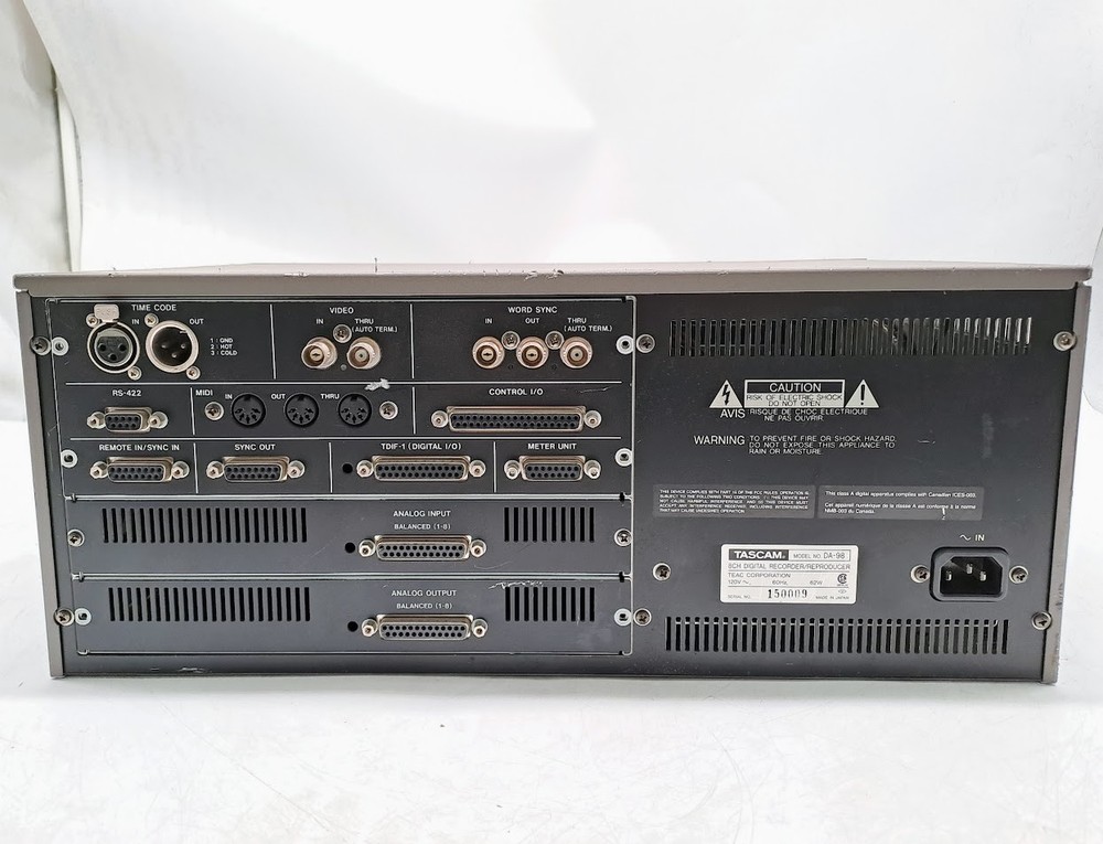TASCAM DA-98 DIGITAL AUDIO MULTITRACK RECORDER