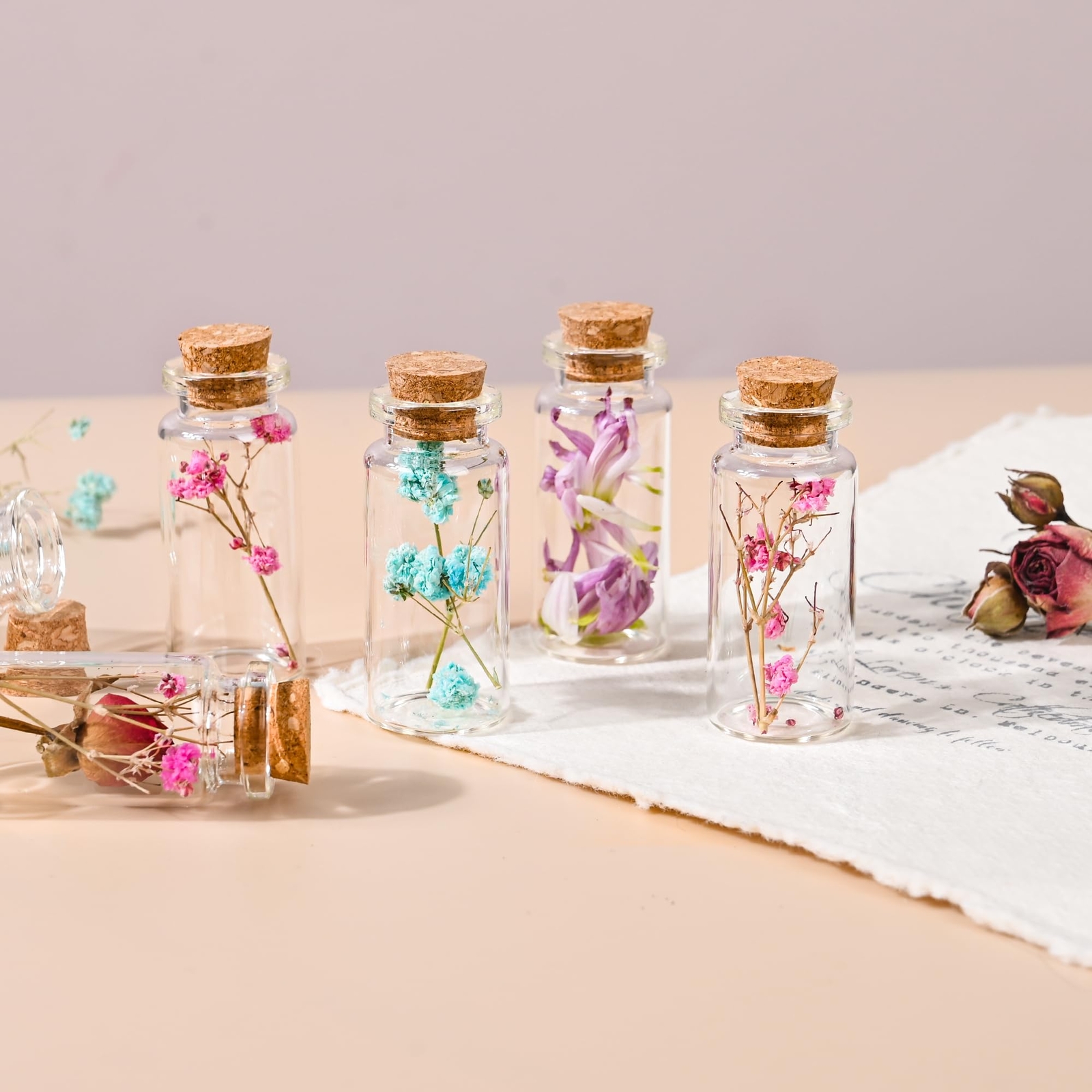 24 Pack Glass Bottles with Cork Stopper，Mini Glass Bottle with Cork，Small DIY De