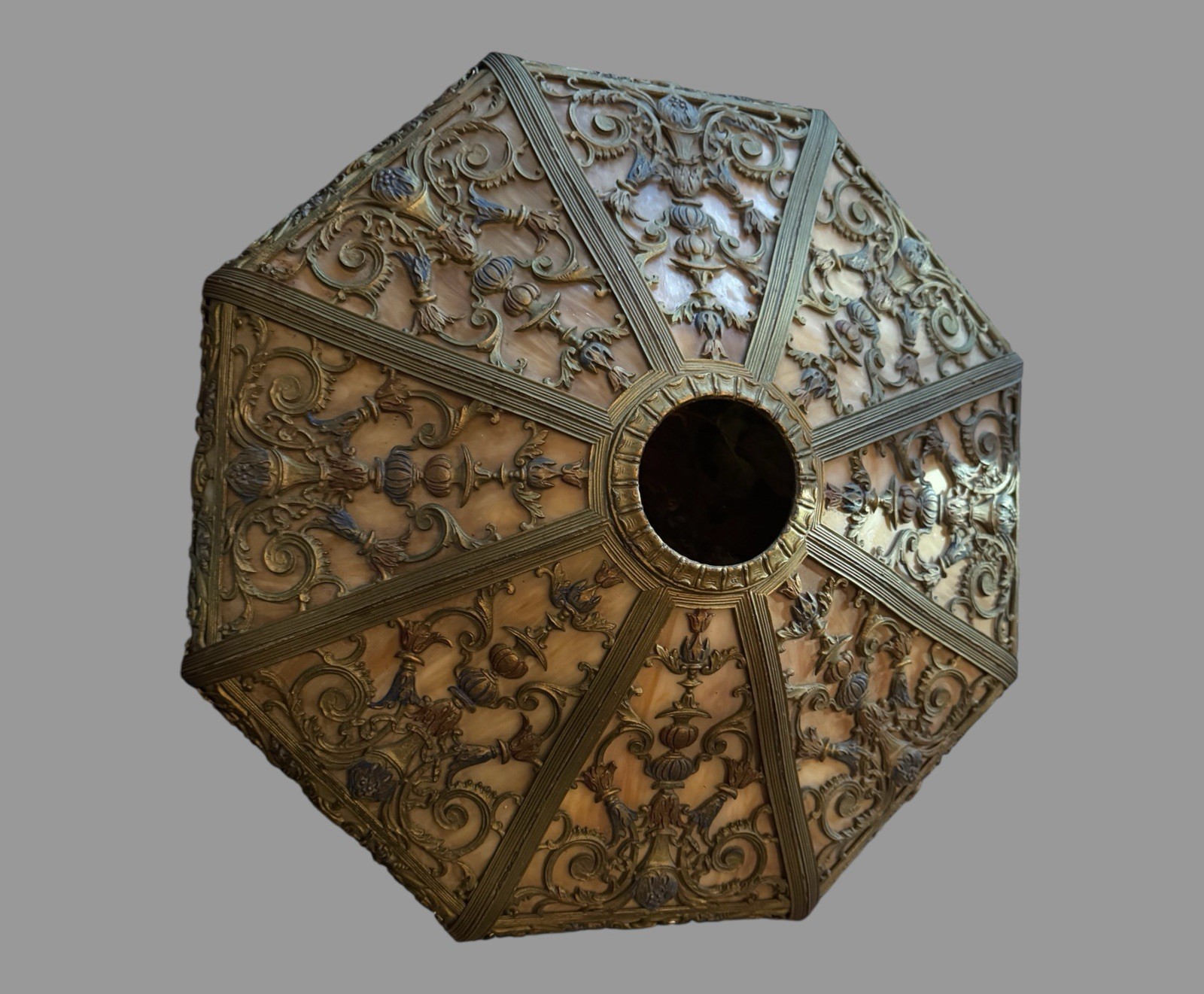 27" Victorian Table Lamp w Multiple Molded Colored Slag Glass Lamp Shade Panels