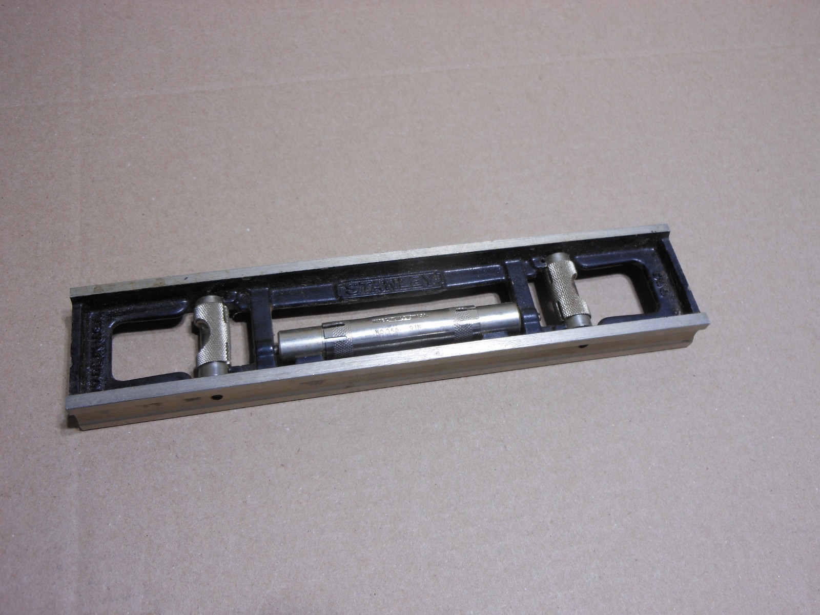 Vintage Stanley 36G 9" Cast Iron Level 3 Vial