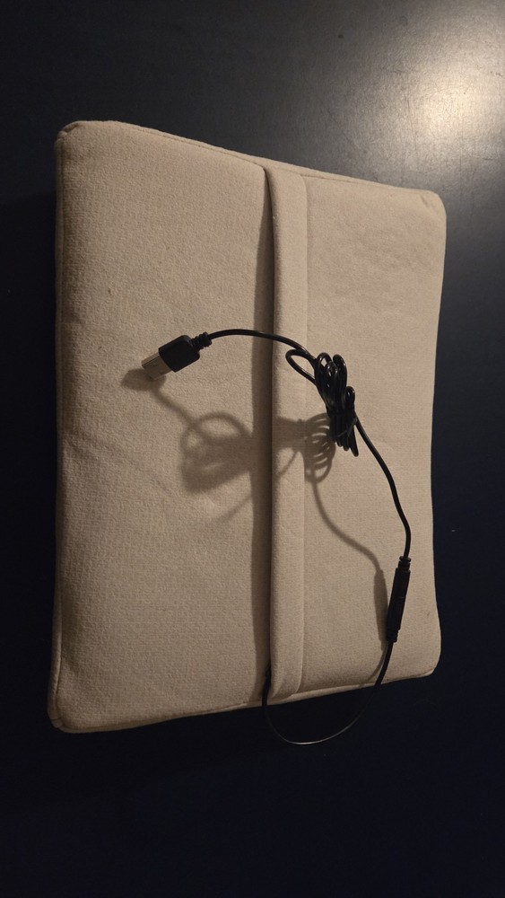 Dowinx Massaging Pillow USB