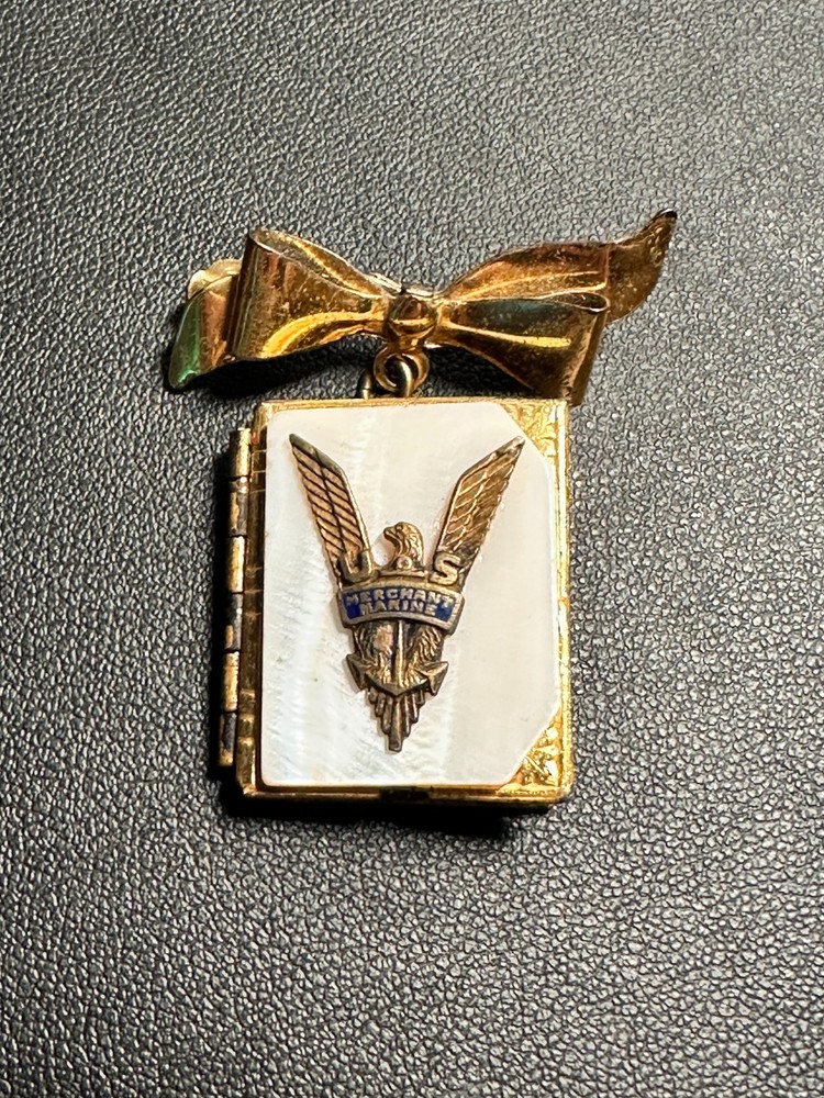 Vintage US Merchant Marine WW2 Sterling Silver Pin