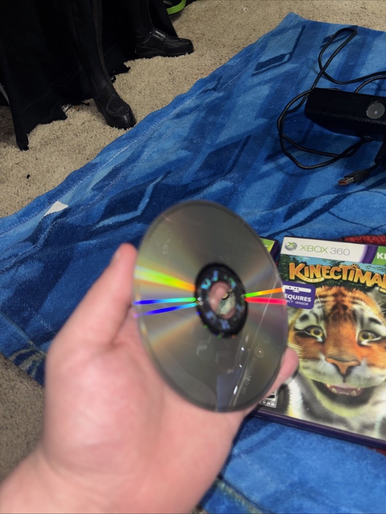 2 Xbox 360 Kinect Game Ands Sensor Bundle