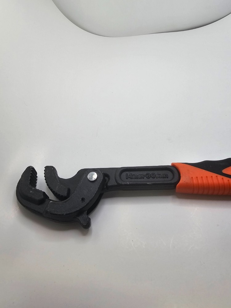 Multi-function Wrench Self-Adjusting Spanner Power Grip Pipe Wrench 40mm-30mm