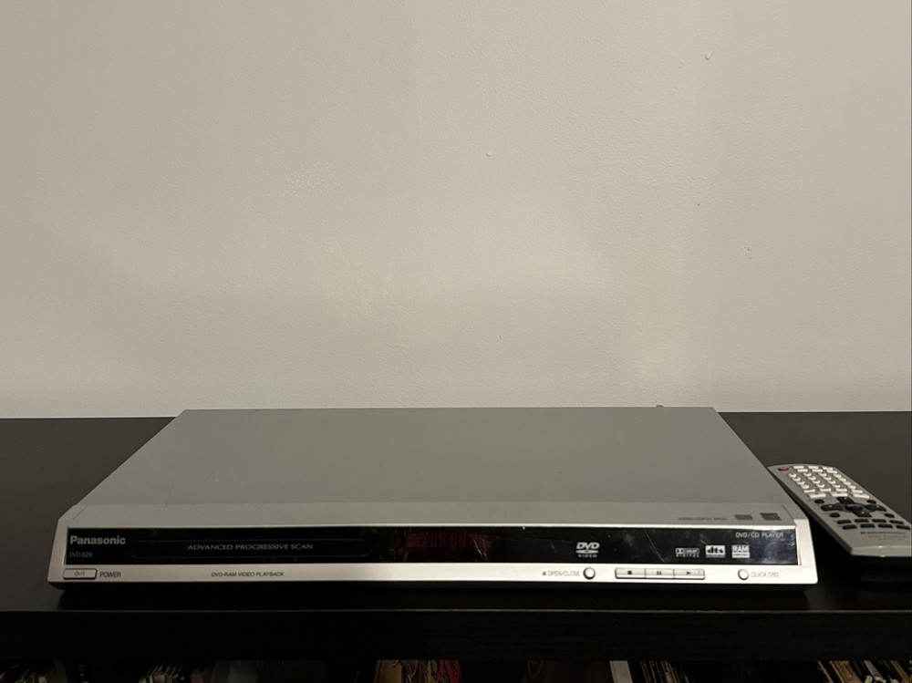 PANASONIC ( DVD-S29) DVD/CD PLAYER With Remote - TESTED - WORKING
