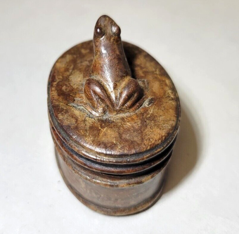 Antique Fine Carved Wood FROG Patch Box or Table Snuff Box
