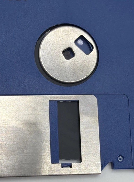 War in Middle Earth 3.5" floppy disk Game. Melbourne House Software. Disk 1 & 2