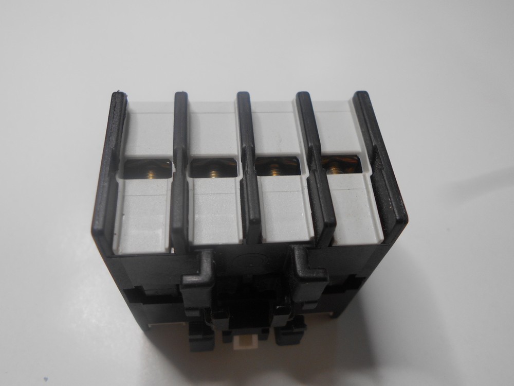 KLOCKNER MOELLER 04 DIL Contact